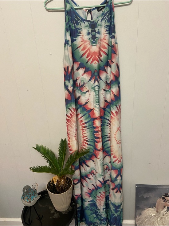 Ashley Stewart Dresses & Skirts - Ashley Stewart Tie dyed dress with one side slit. Size 22/24. Pretty and comfy!